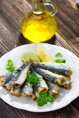 Sardines with lemon and olive oil