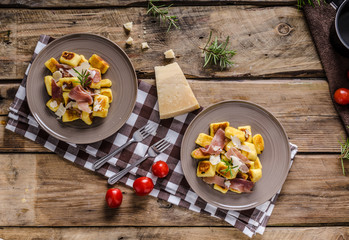 Roasted potato gnocchi with prosciutto