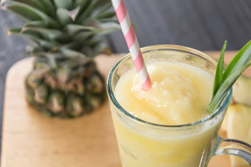 pineapple smoothie