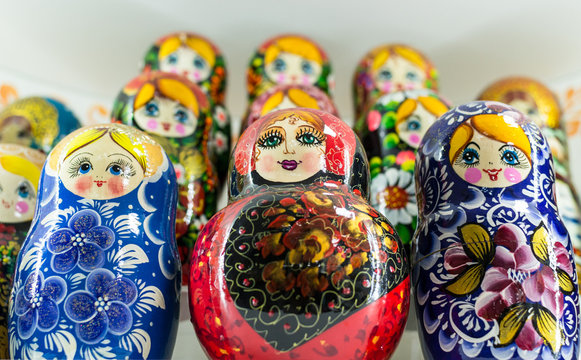 Russian Matryoshka Nesting Dolls