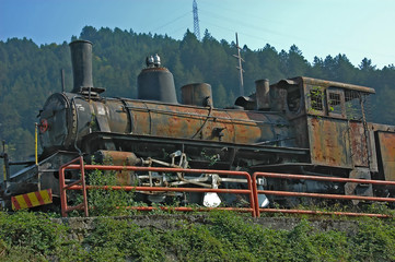 yugoslavian 2nd world war steam train