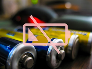 Naklejka premium icon discharged battery