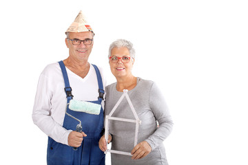 lachendes Seniorenpaar - renovieren