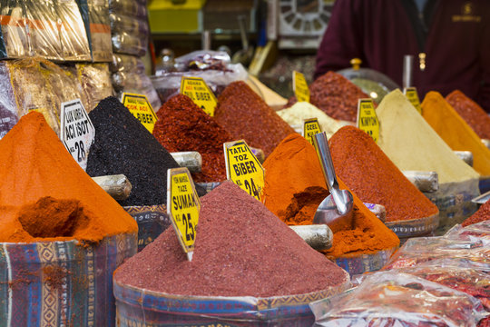 Turkey, Istanbul, Spice Bazaar, turkish spices for sale