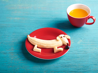 Bananen Hund mit Schokonase
