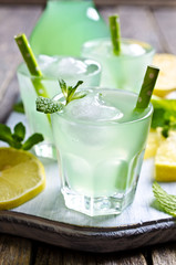 Cocktail mint and lemon