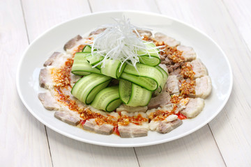 pork belly slices with spicy garlic sauce, chinese sichuan cuisine