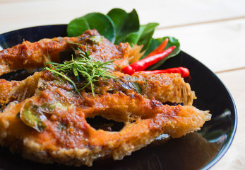 Fried fish with chili sauce