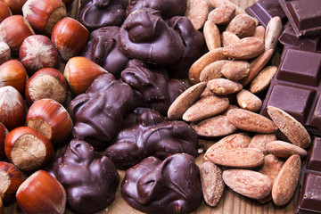 chocolate and almons