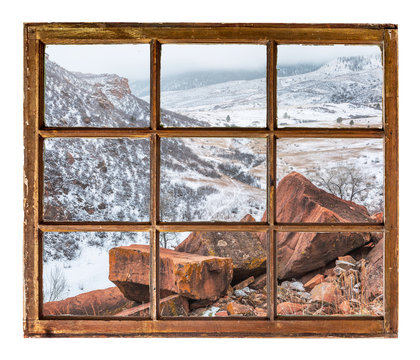 Fototapeta winter in mountain valley