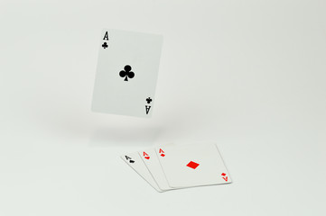 Poker mit schwebendem Ass