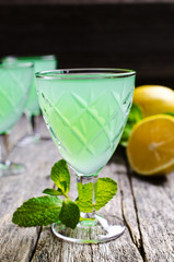 Cocktail mint and lemon