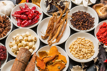 薬膳　漢方　生薬　スパイス　 Spice dishes with medicinal herbs