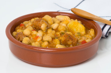 chickpeas and white beans with sausages