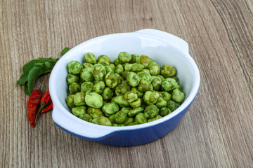 Wasabi peas