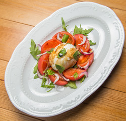 Tomato salad with onion