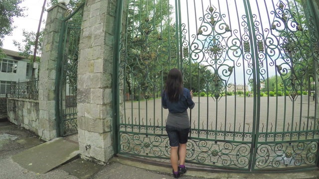 Girl guide follow me
