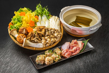 とり鍋セット　ちゃんこ鍋　Japanese food served in a pot set