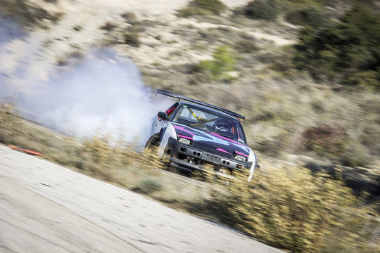 Coche Drift Car amateur derrapando nissan s13