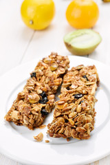 Healthy breakfast muesli bars