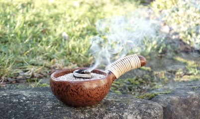 Räucherschale,  ausräuchern, Weihrauch, Rauch