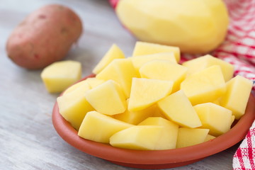 Raw cutted potatoes