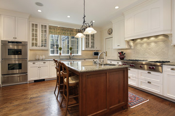 Kitchen with center island