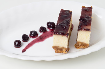 cheesecake with homemade blueberry jam