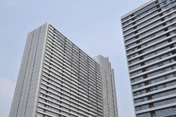 Fototapeta premium Modern office buildings in a gray day.