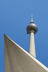 Obraz premium Berlin - Fernsehturm am Alexanderplatz