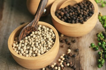 Green seeds with dried pepper