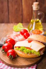 sandwich with ham