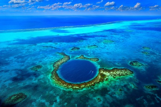 Great Blue Hole, Belize.