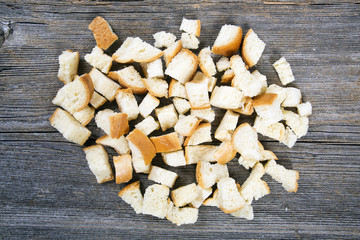 Small pieces of grain crackers