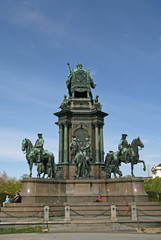 Fototapeta na wymiar VIENNA, AUSTRIA - APRIL 22, 2010: Maria Theresa monument in Maria-Thesienplatz, Vienna, Austria. View of the back side