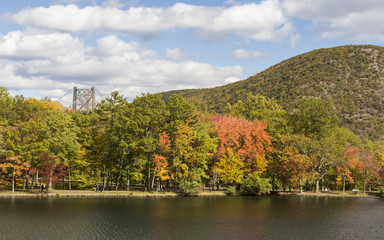Early Autumn on Hessian Lake
