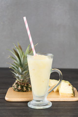 pineapple smoothie
