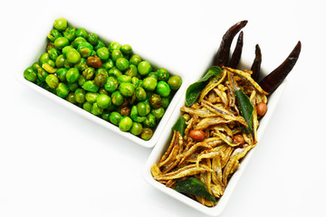 nut and green nut fried with fish for snack