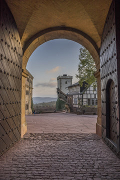 Germany, Thuringia, Eisenach, Wartburg, Gate in the evening