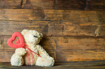 pluszowy miś maskotka i serce z napisem"i love you" © Mike Mareen