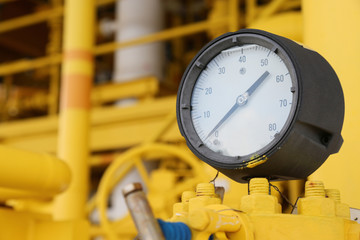 Pressure gauge for measuring pressure in the system, Oil and gas process used pressure gauge to...