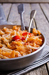 Pasta with squid and vegetables