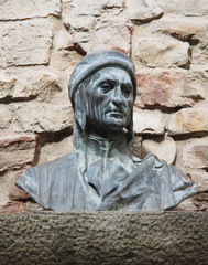 Bronze de Dante Alighieri à l'emplacement de sa maison 