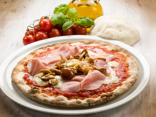 pizza with ham and mushroom