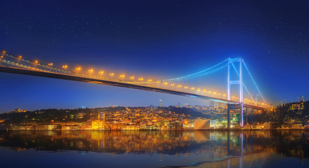 Fototapeta premium View of Bosphorus bridge at night Istanbul