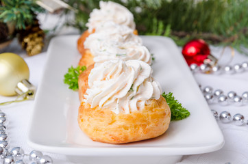 profiteroles with salmon and cream cheese