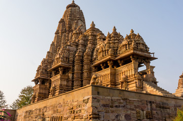 Fototapeta na wymiar Temples at Khajurao against the sky