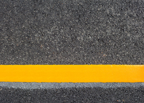 yellow line on the new road