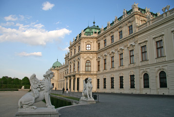 Fototapeta na wymiar VIENNA, AUSTRIA - APRIL 22, 2010: Statue of Sphinx near Belvedere Palace in Vienna, Austria