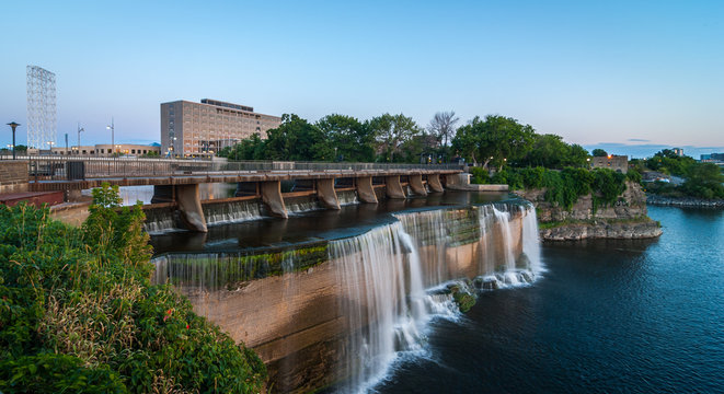 Rideau Falls as summer evening approaches.
Lower water levels in spring and summer provide for a gentle water fall in the city of Ottawa, Ontario.